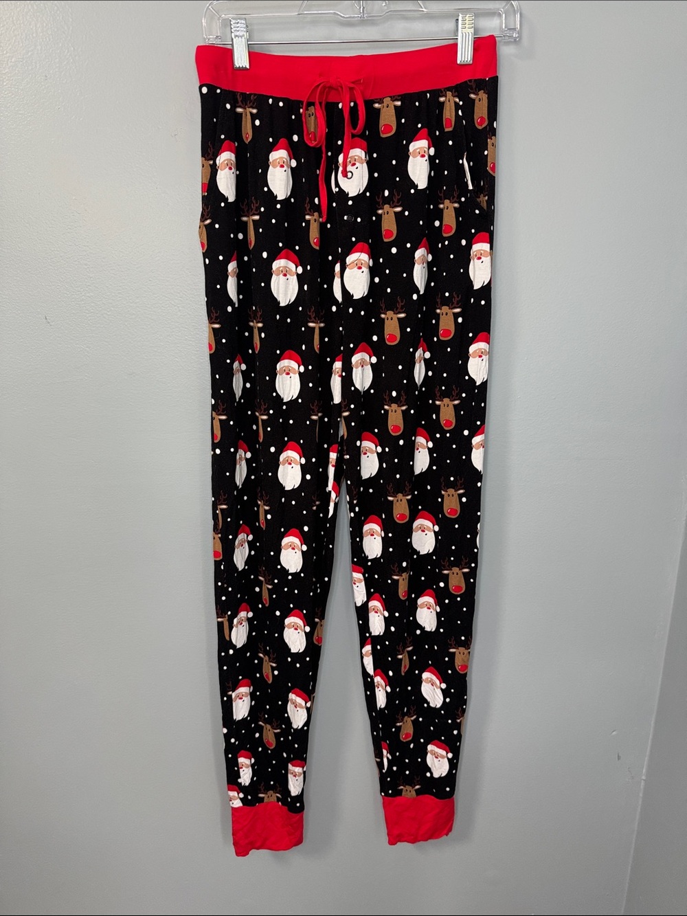 Bums & Roses Women’s Black/Red Santa Reindeer Pajama Pants Sz M